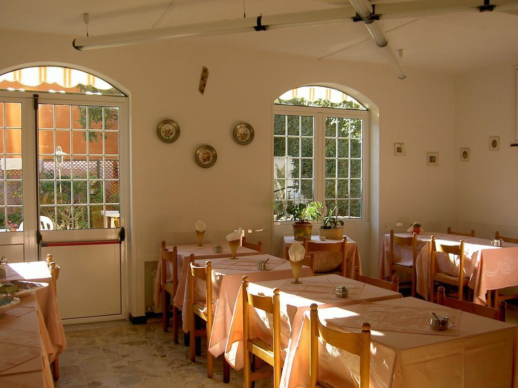 בורדיגרה Albergo Kristina מראה חיצוני תמונה