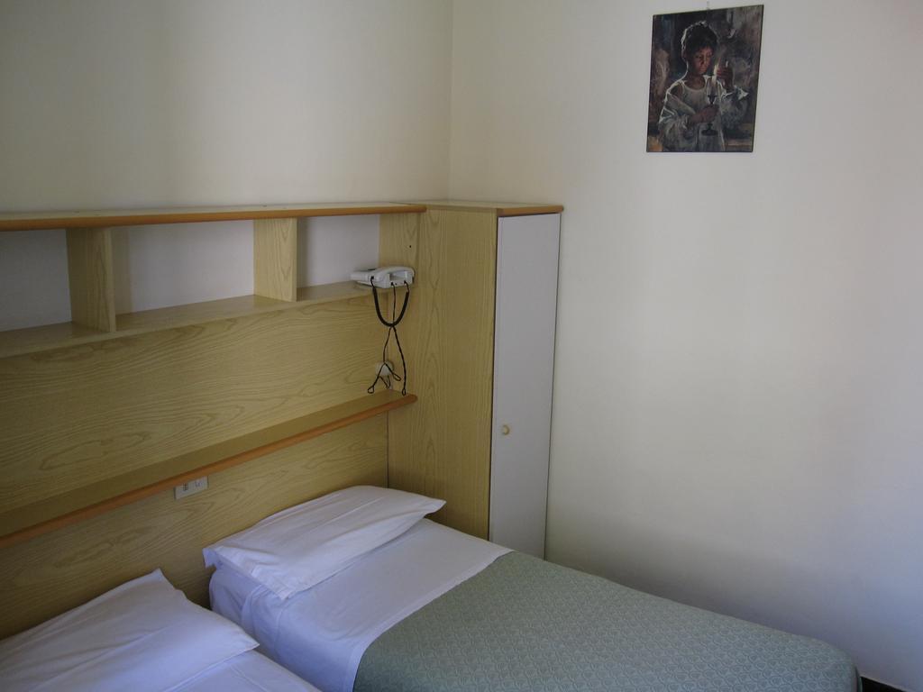 בורדיגרה Albergo Kristina חדר תמונה